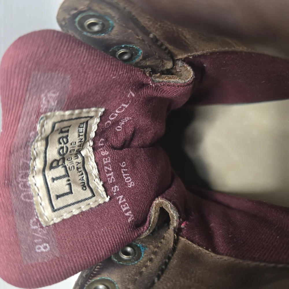Brown Ankle-High Lace-Up‎ Boots with Rugged Sole